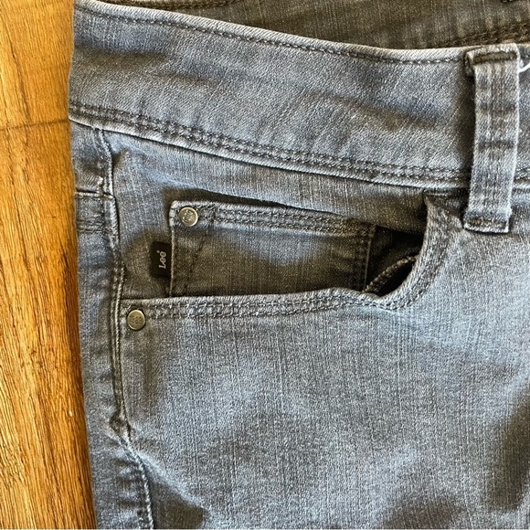 LEE Women’s Gray Perfect Fit 1989 Slim Straight Jeans Pants Size 6 - Picture 6 of 10